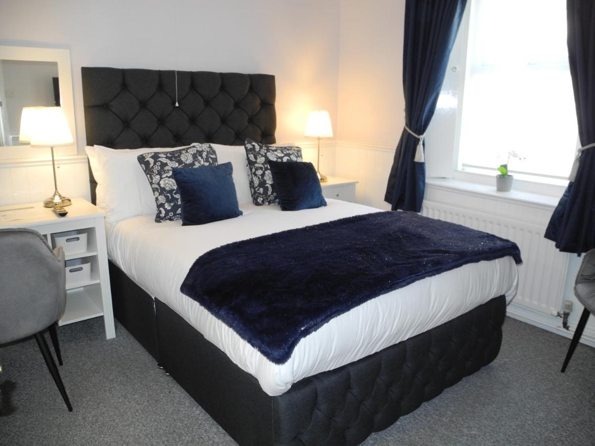 Heathcliff House B&B Exclusively For Adults Free Large Carpark Torquay Exterior foto