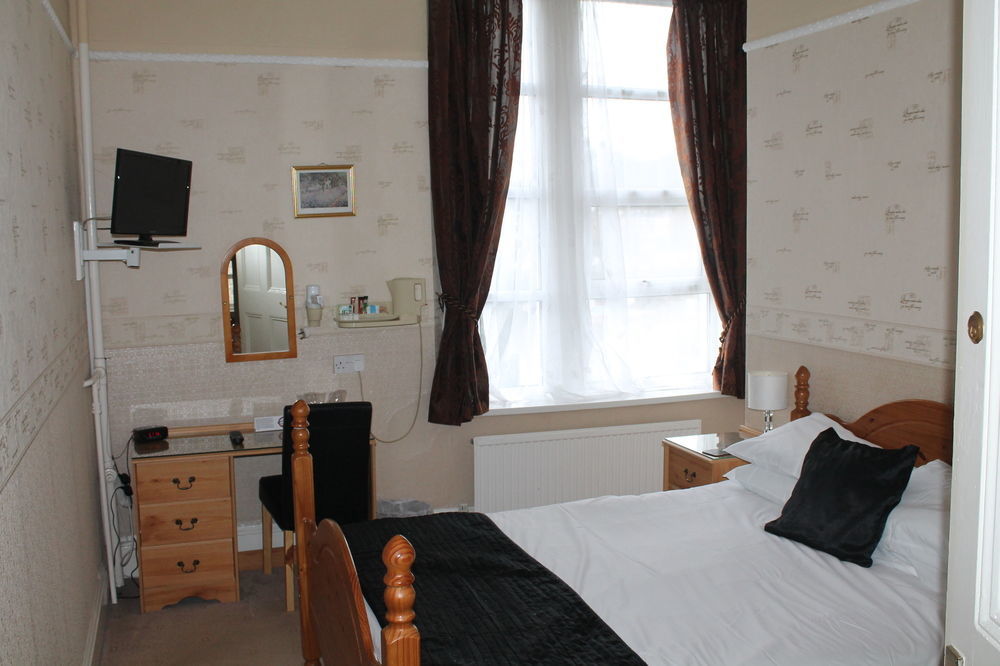 Heathcliff House B&B Exclusively For Adults Free Large Carpark Torquay Exterior foto